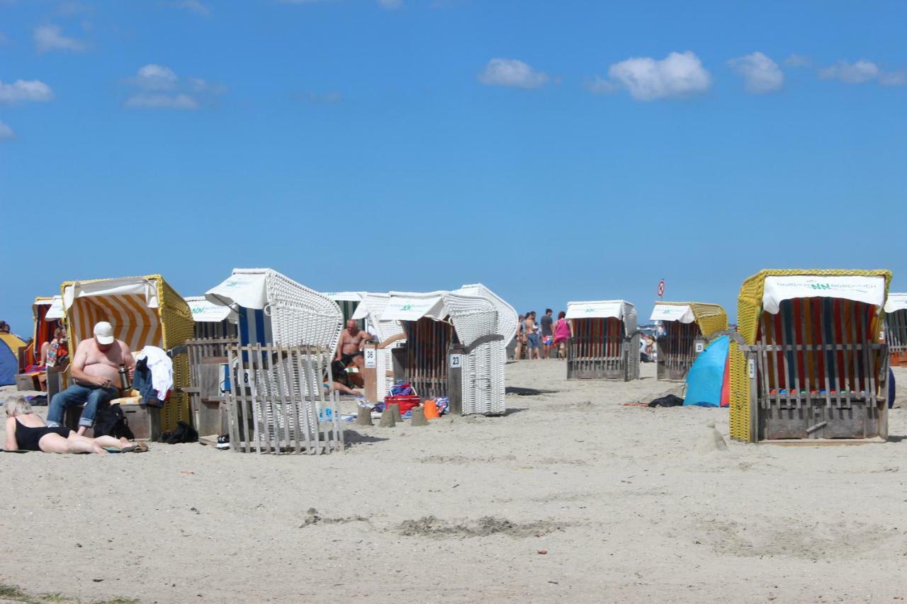 Haus Abbi, Ferienwohnung Mit Schwimmbad Hage エクステリア 写真